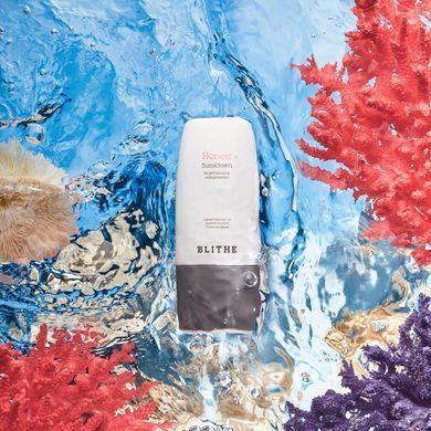 Легкий сонцезахисний крем BLITHE HONEST SUNSCREEN FOR PH BALANCE & MILD PROTECTION 50ml