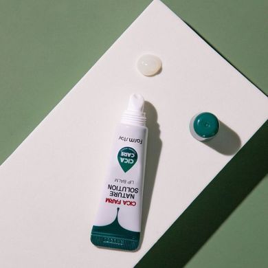 Відновлюючий бальзам для губ з центелою FarmStay Cica Farm Nature Solution Lip Balm 10g
