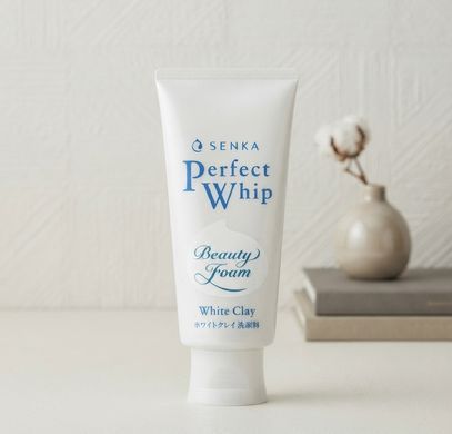 Пінка для очищення шкіри обличчя Shiseido Senka Perfect Whip White Clay 120g