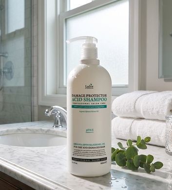 Шампунь безлужний Lador Damage Protector Acid Shampoo 900ml